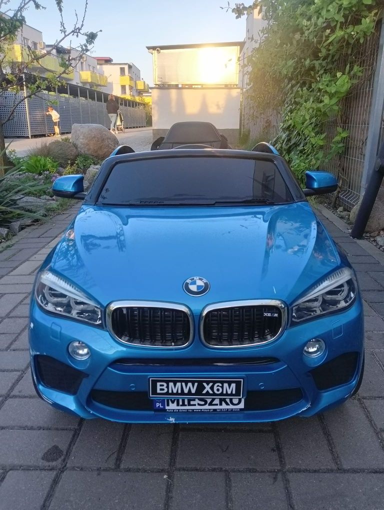 Autko na akumulator BMW X6M dodatkowy aku 12V