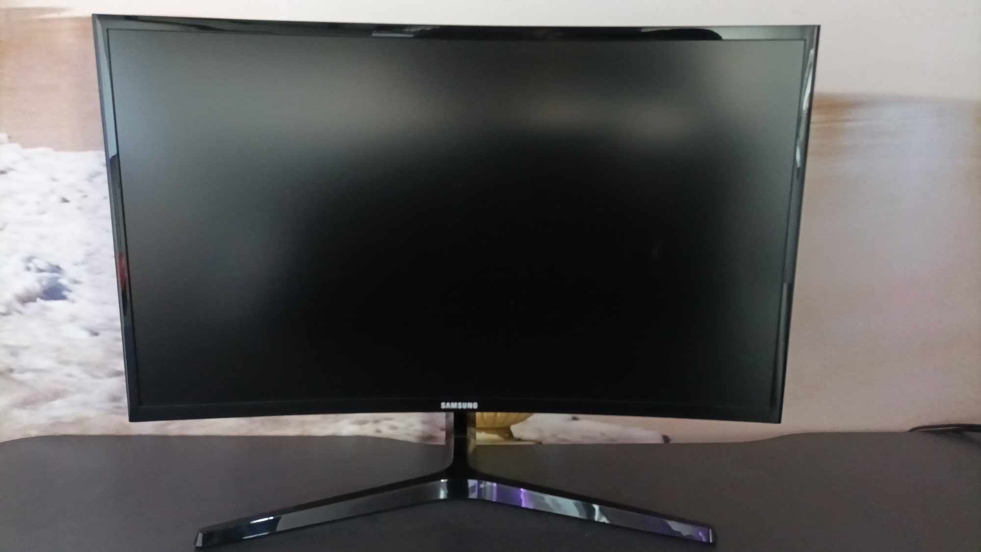 Monitor Samsung C24F396FHR 23.5 1920x1080px 4ms Curved