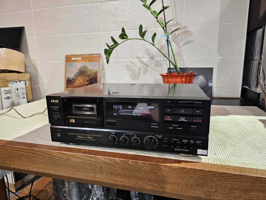 Касетна дека Akai GX-75 MK II (3 Head, HQ, Made in Japan)