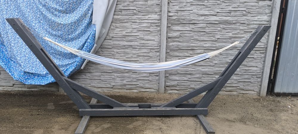 Stelaż drewniany hamak