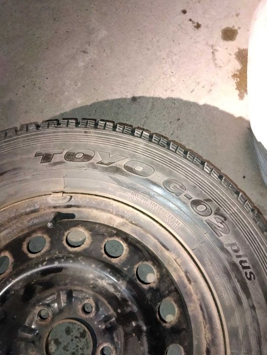 Шини зимові Toyo G02 plus 215/70 R16 100Q (протектор 7-8мм)