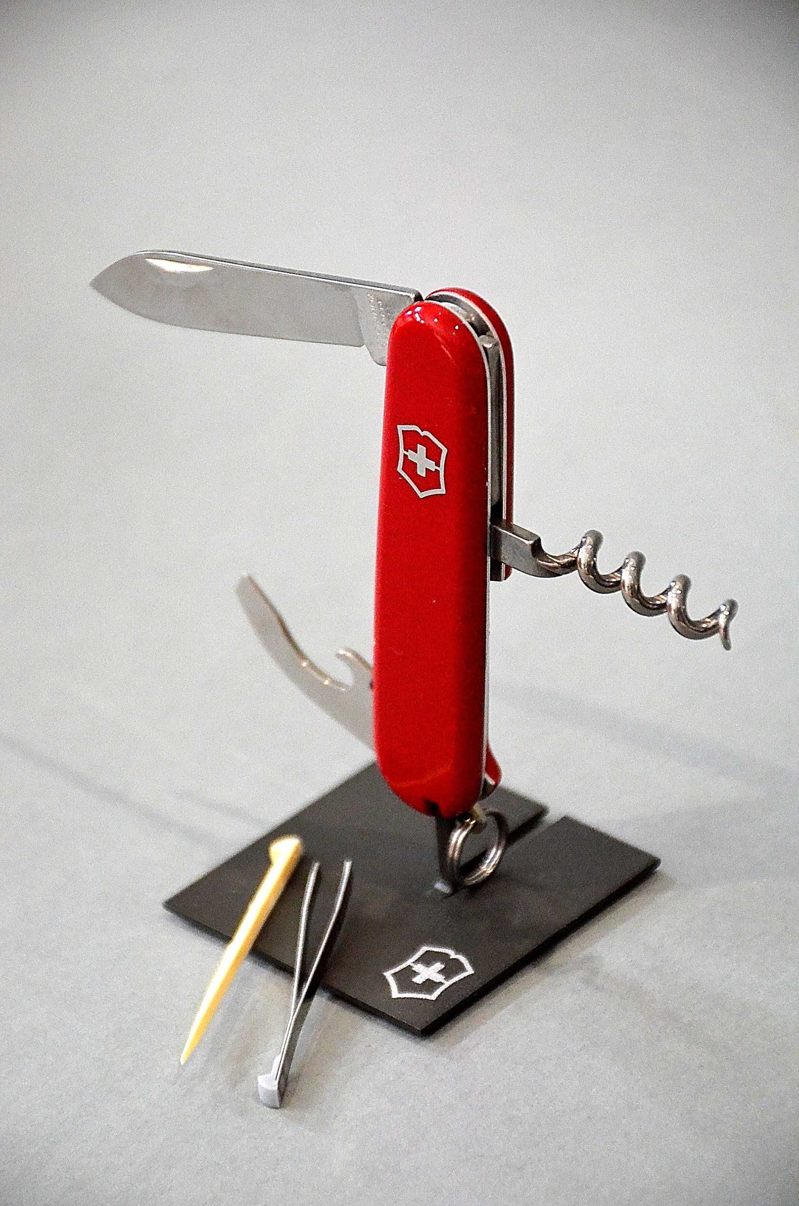 Victorinox scyzoryk wielofunkcyjny Waiter 84 mm, 0.3303