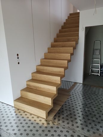 schody dywanowe jesionowe 8 cm, kompleksowo
