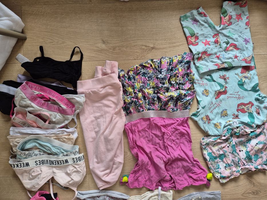 Bluzy paka ubrań 92 swetry buty lasocki 27 trampki coccodrillo 25