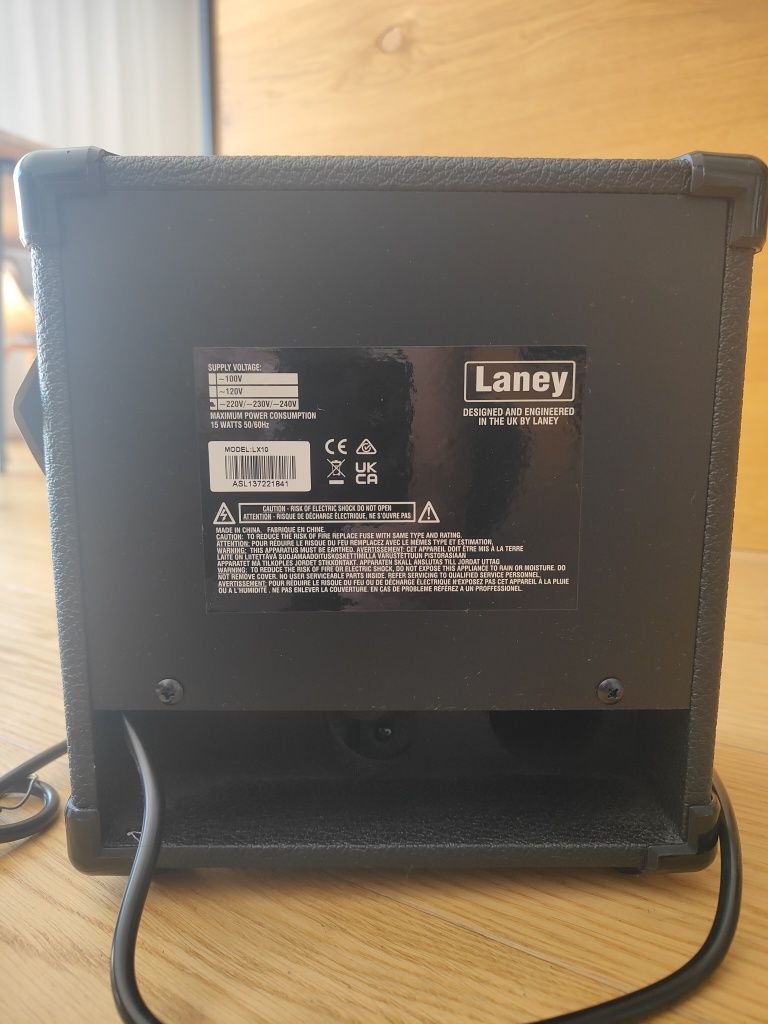 Wzmacniacz gitarowy Laney LX10