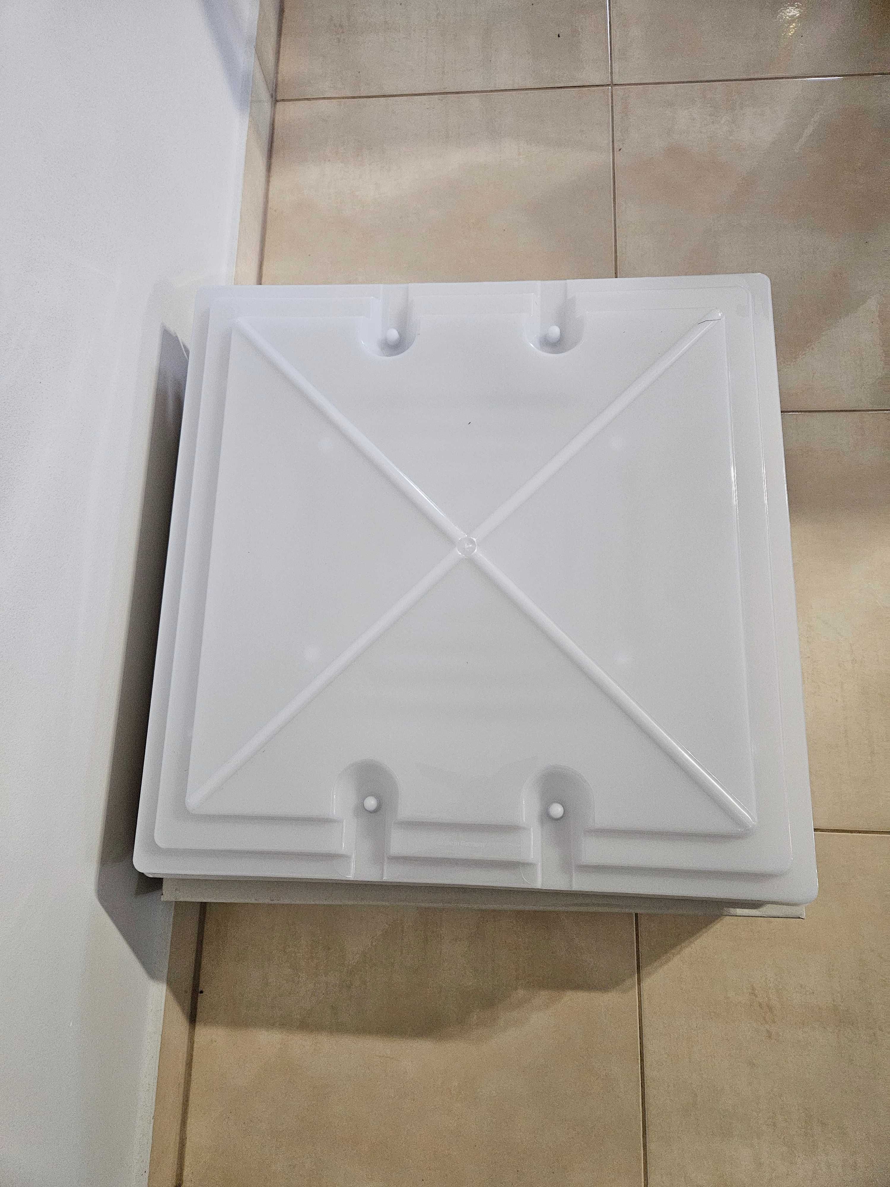 Okno dachowe świetlik MPK 40x40cm model 42