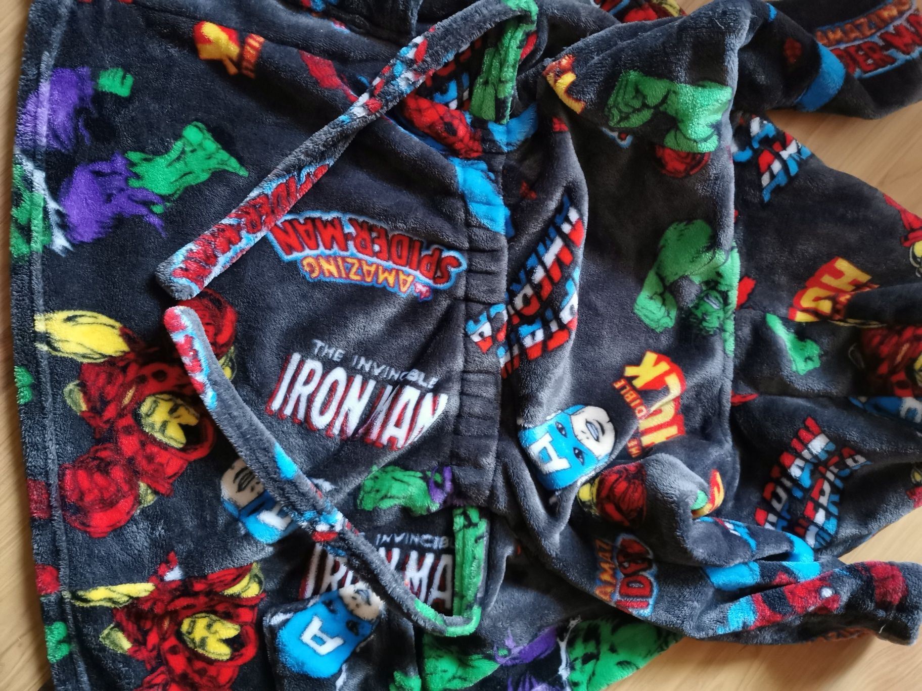 Marvel szlafrok z polaru 110 cm na dziecko 5 lat