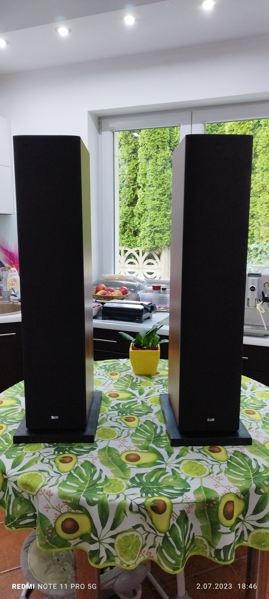 Kolumny Bowers&Wilkins DM 684.