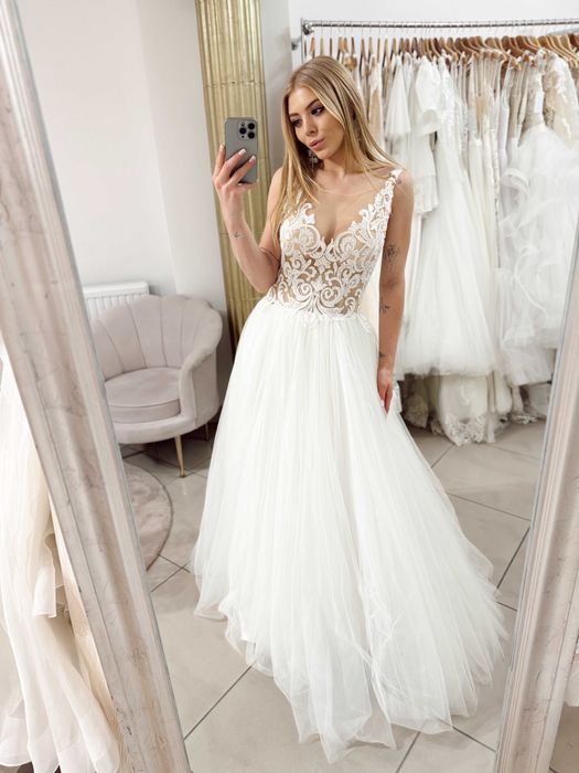 Suknia Ślubna koronka Ślubny Sekret Komis sukien Ślubnych Rydułtowy