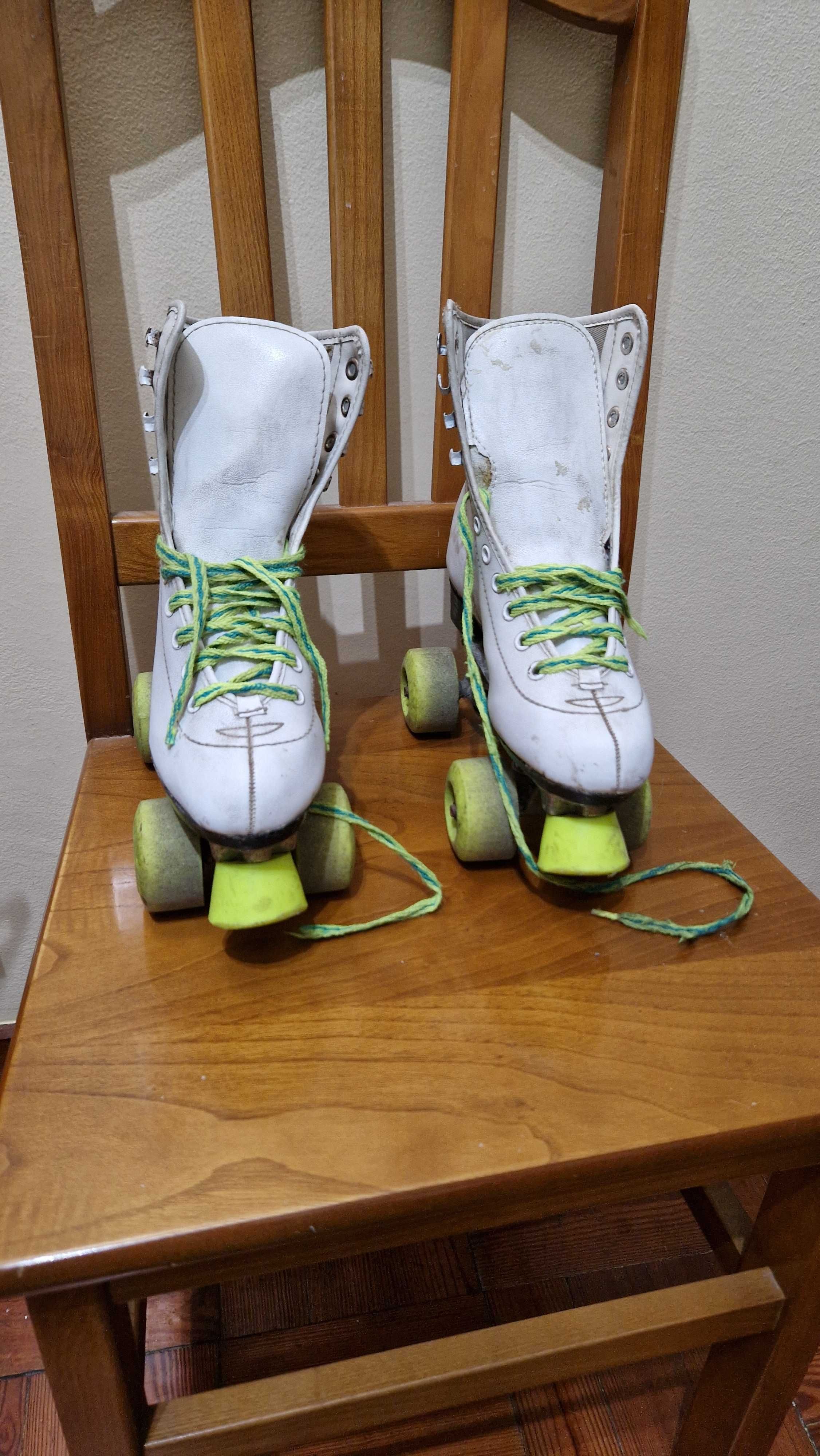 Patins 4 rodas usados