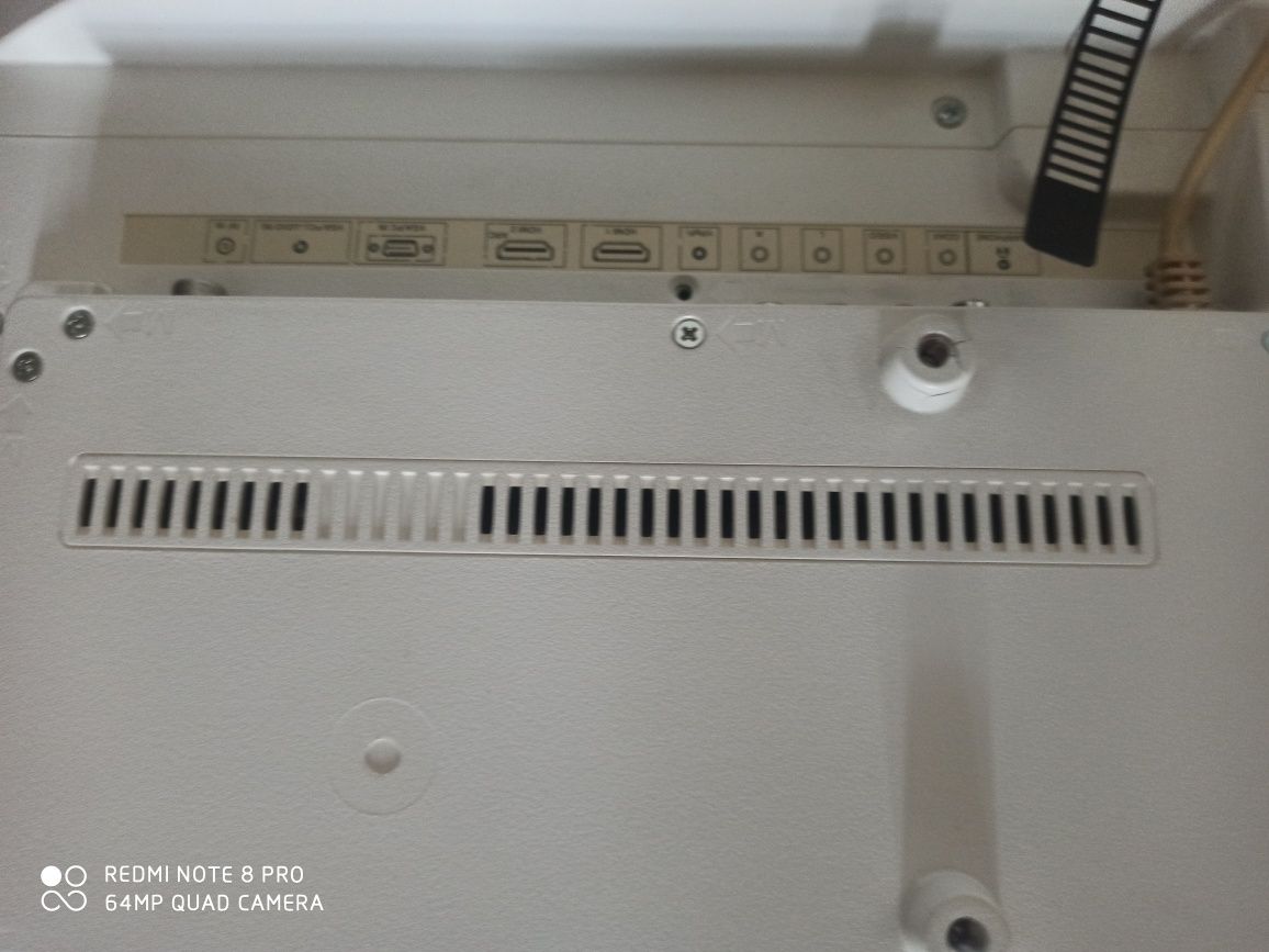Sharp 32 całe telewizor