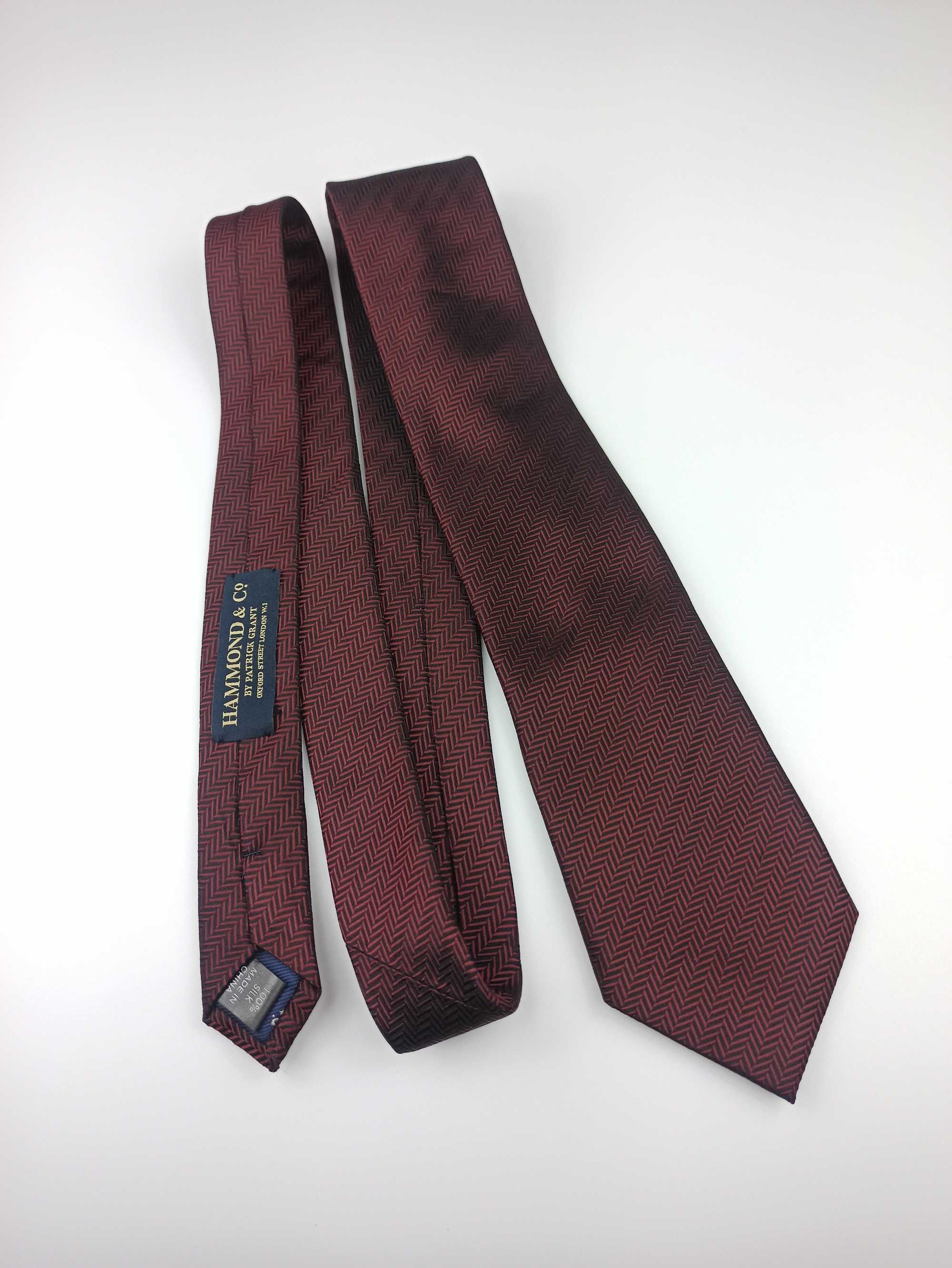 Hammond & CO bordowy jedwabny krawat w jodełkę f35