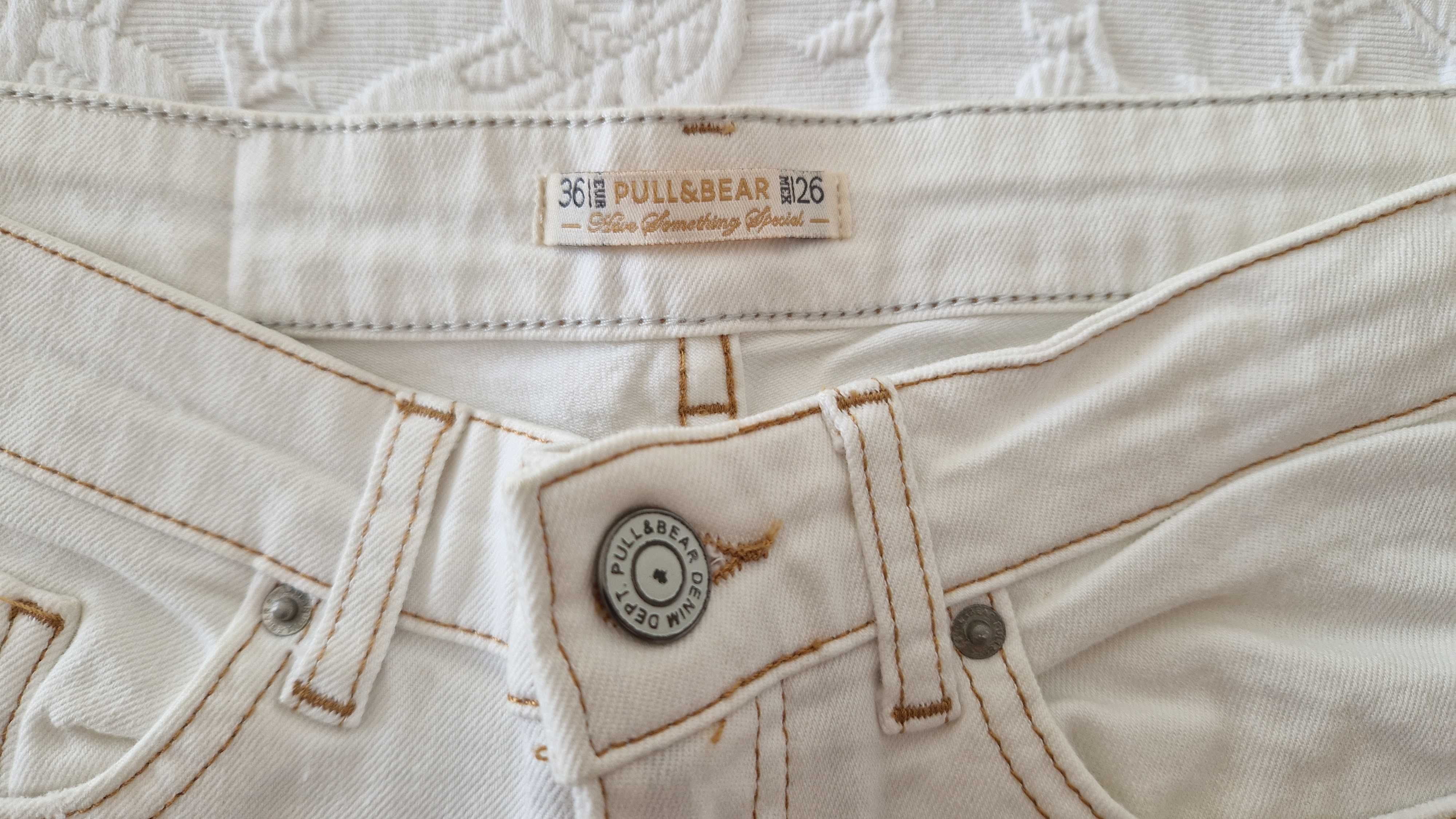 Calças de ganga brancas Pull & Bear, tamanho 36