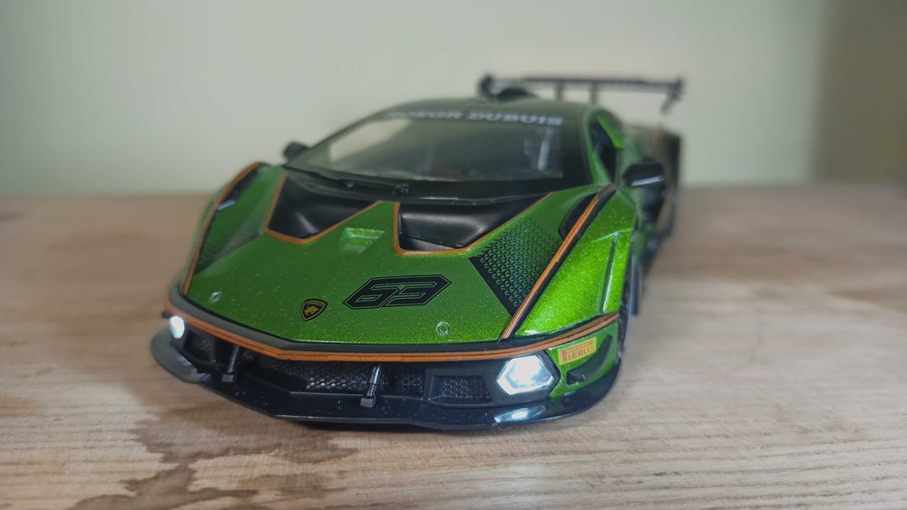 Lamborghini Essenza SCV12 Машинка 1:24 Зелений Розмір Jada