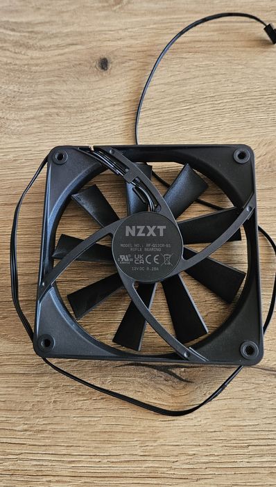 NZXT R120 bez RGB