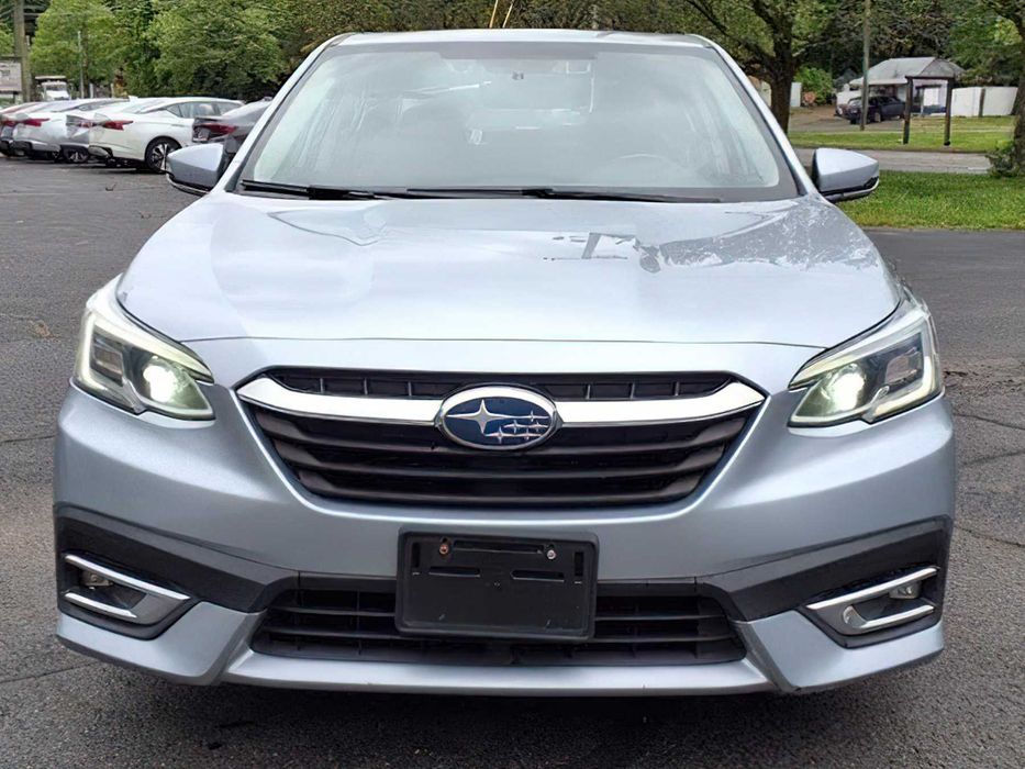Subaru Legacy      2020