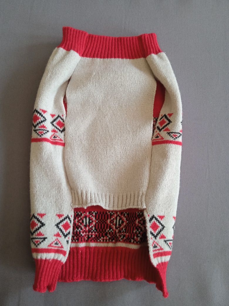 Świąteczny sweterek dla pieska