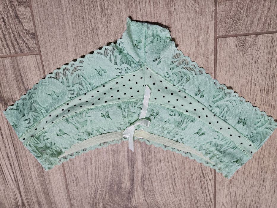 Nowe majtki koronkowe  rozmiar ok S