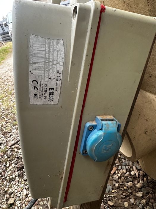 Skrzynki elektryczne budowlane - komplet