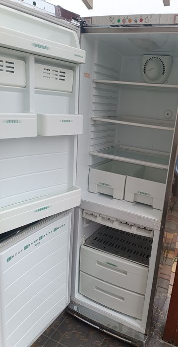 Продам холодильник Арістон