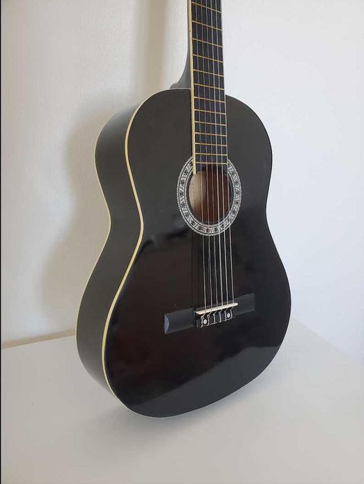 гітара класична широкиф гриф чорна глянцева