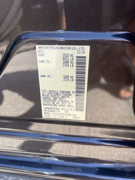 Продам nissan leaf