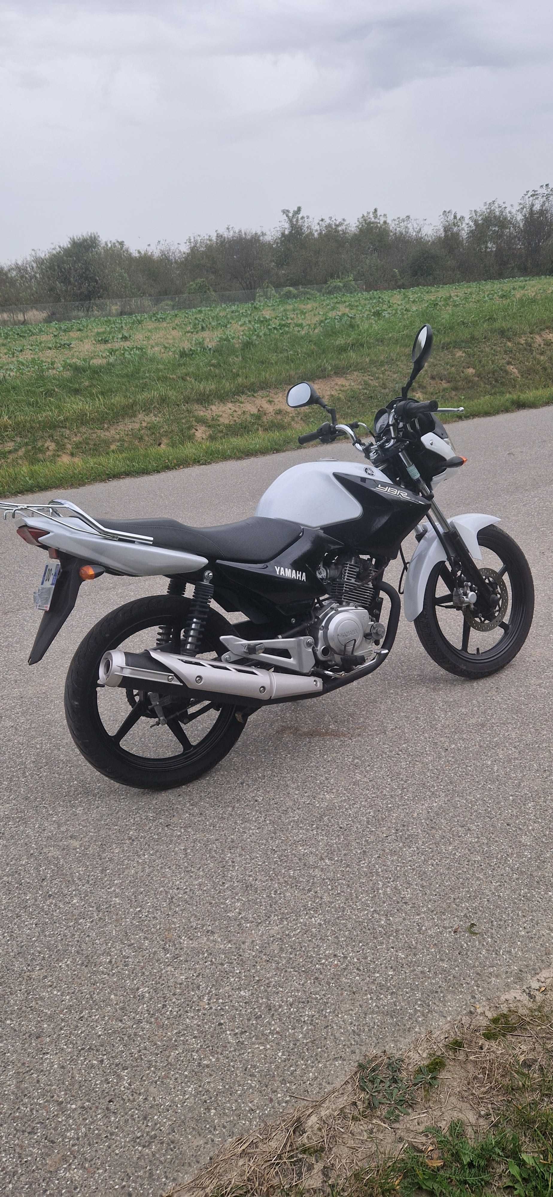 YAMAHA YBR 125, 2015r
