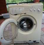Стиральная машинка INDESIT  mod. WS 84 TX EX с запасным ремнем