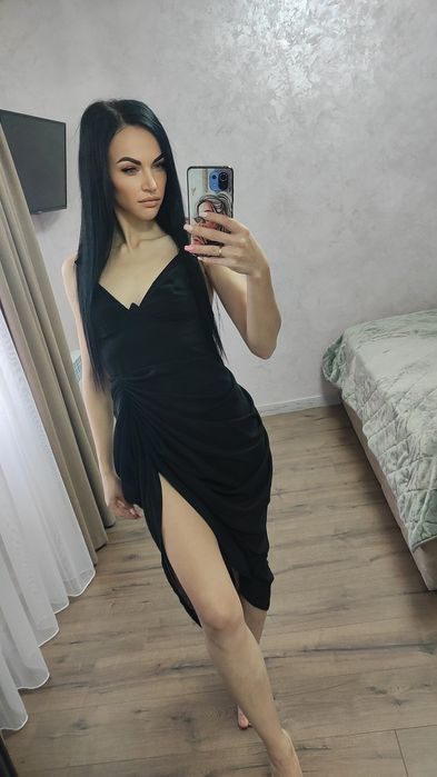 Продам сукню нову