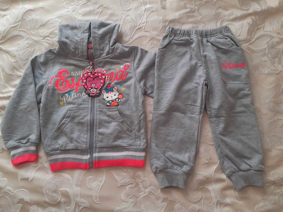 Детский спортивный костюм для девочки 2-3 года