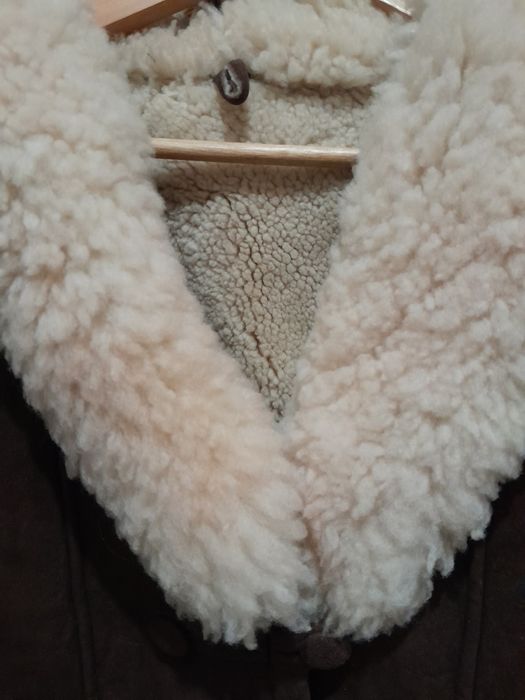 Тепленька натуральна безрукавочкa Hand made
