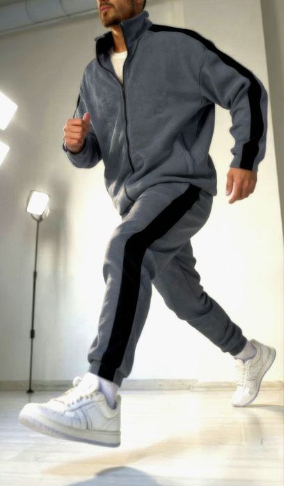 Чоловічий теплий костюм