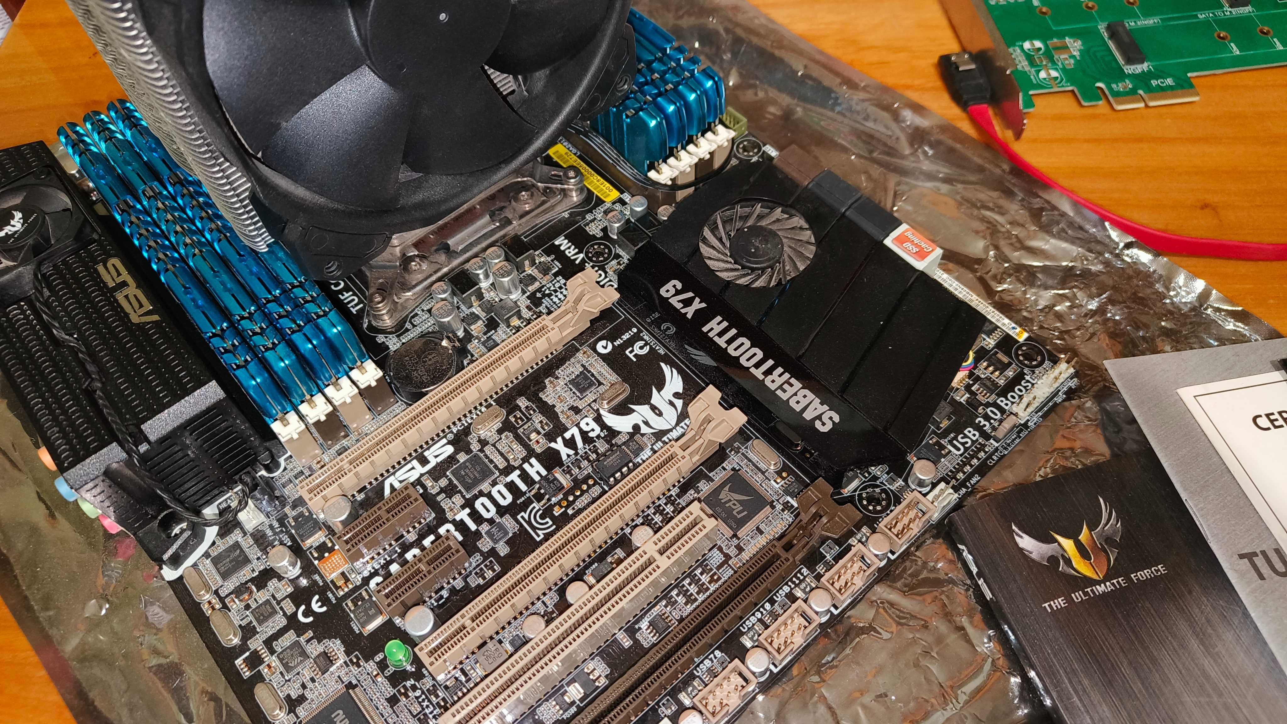 Intel Xeon E5 2697v2 12c/24t 64gb G.Skill Asus Sabertooth X79 Zalman