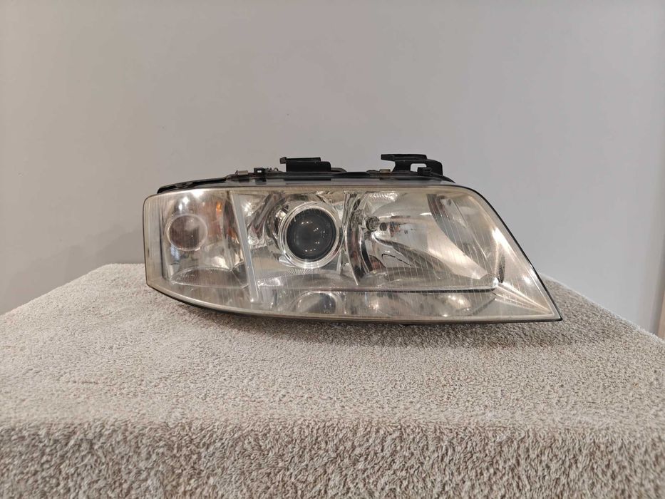 Lampa Prawy Przód Zwykła Audi A6 C5 EUROPA