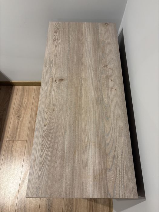 Komoda z szuflada i półkami