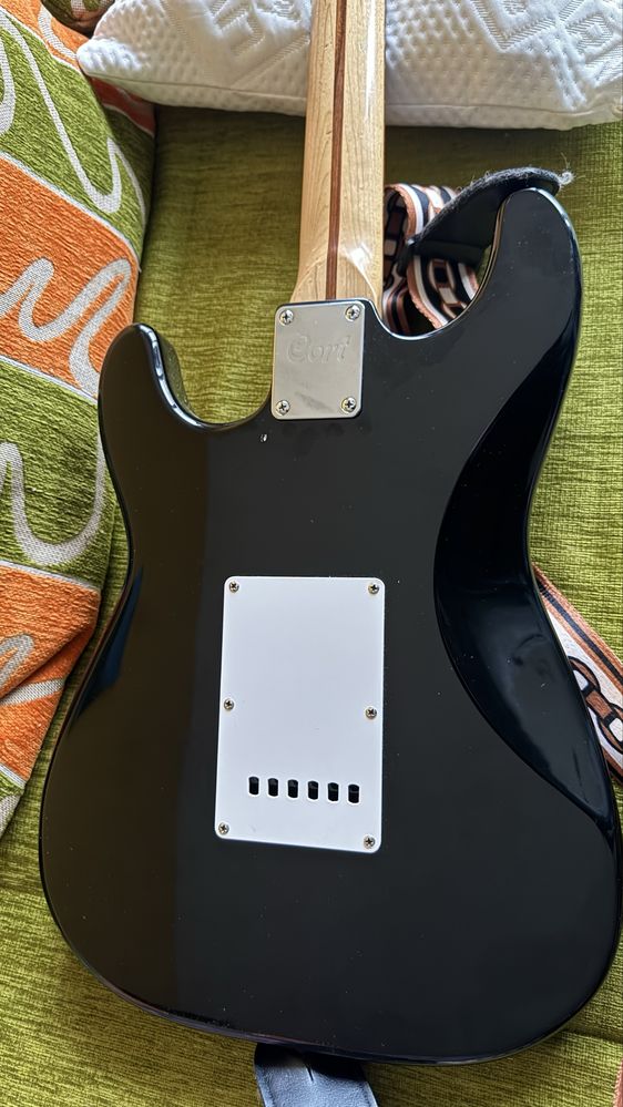 Gitara elektryczna Cort G-100