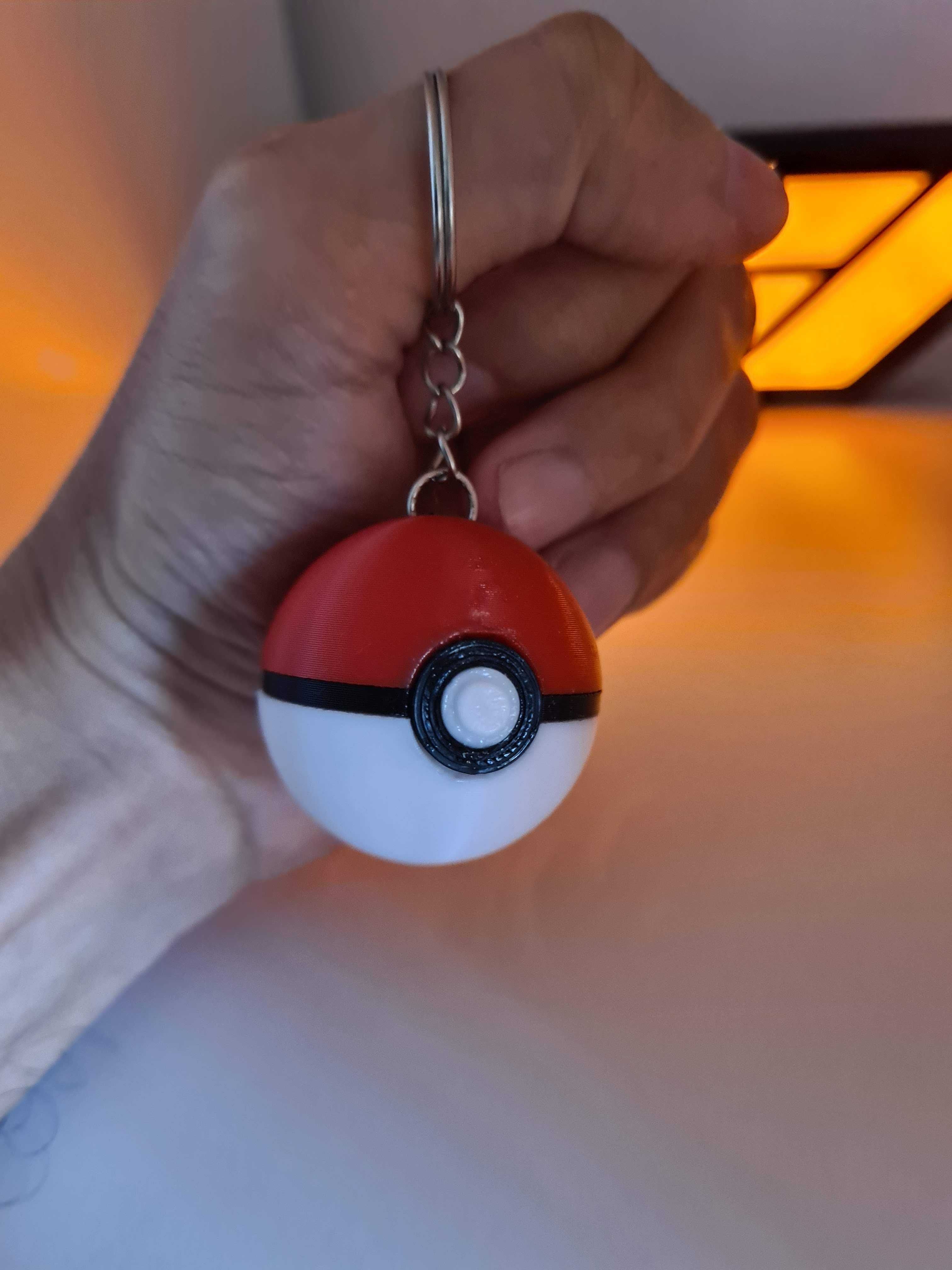 Porta-Chaves Bola Pokémon – Estilo para Fãs e Colecionadores