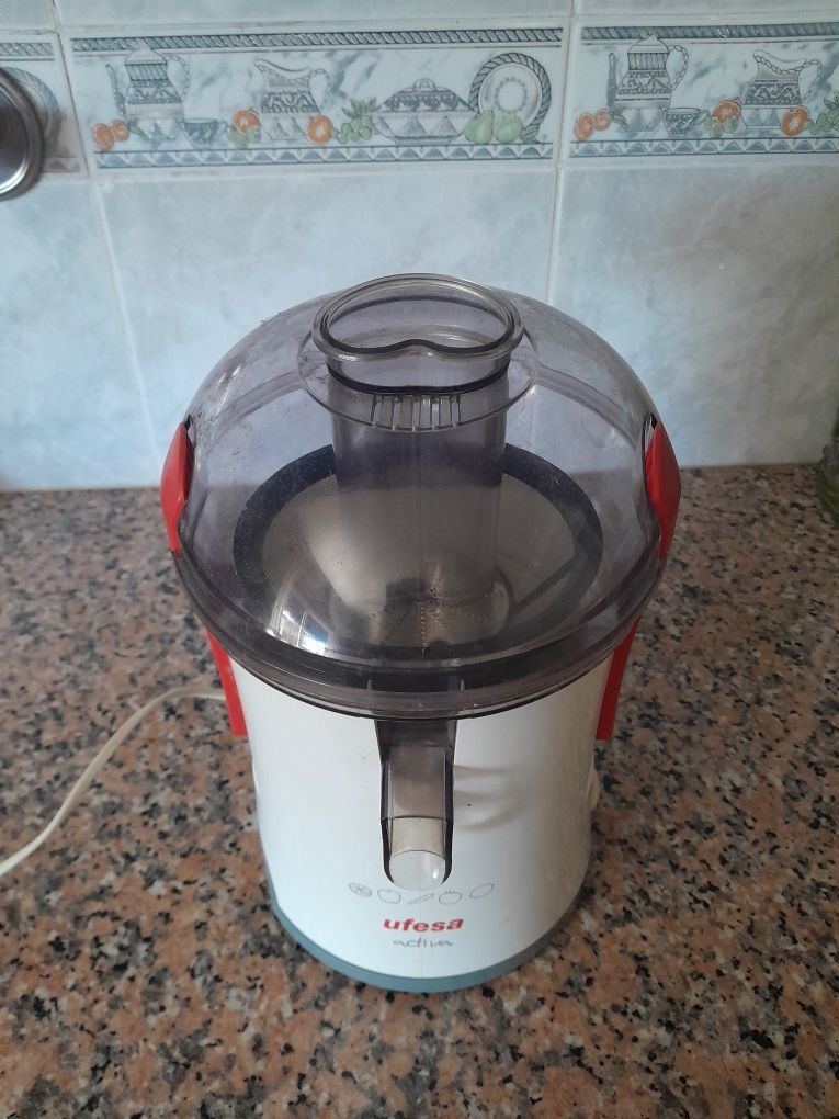 Liquidificadora/liquadora ufesa