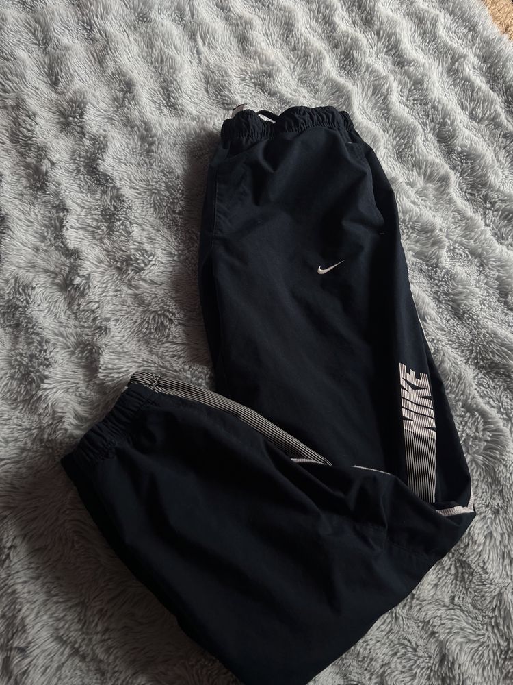 Vintage nike nylon pants