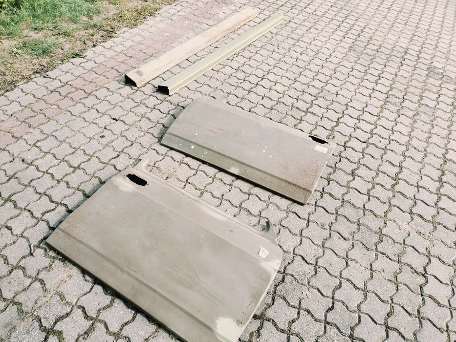 Progi Drzwi Zastava 1100p Poszycie Drzwi Zastava przód Komplet