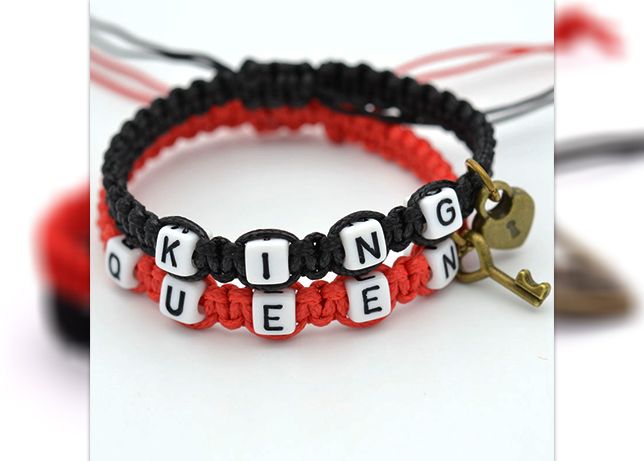 Par de pulseiras para namorados King and Queen