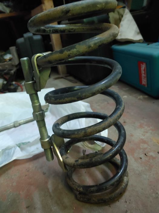 стяжки для пружин разных