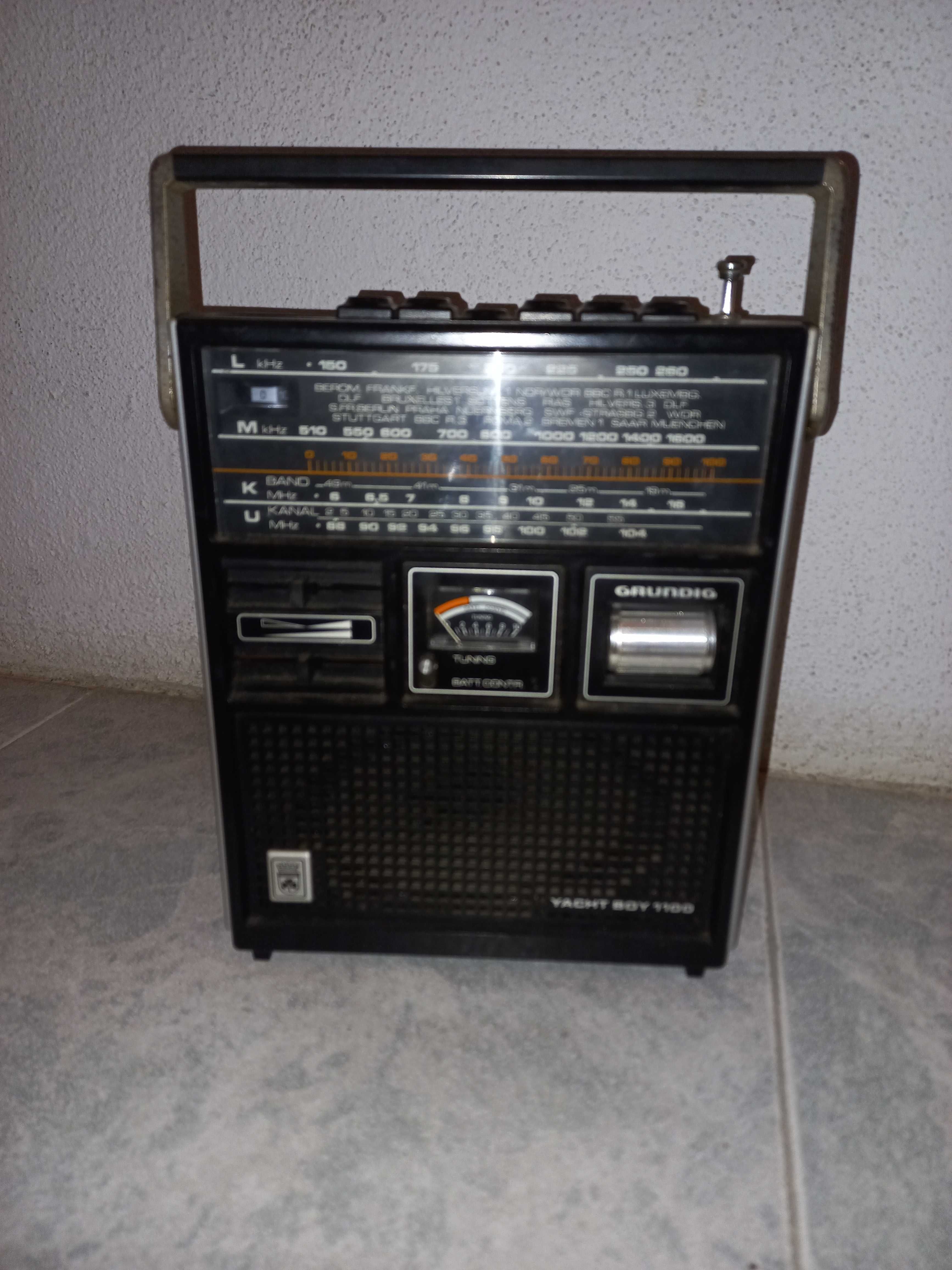 Radio Grundig Yacht boy 1100