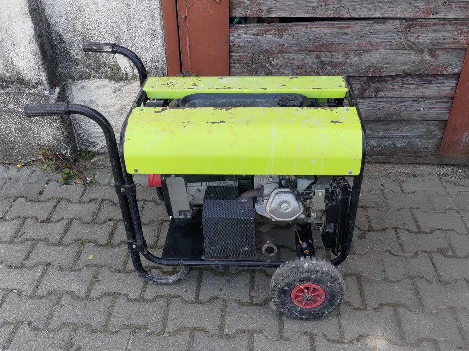 agregat 400V prądotwórczy Pramac ES 8000  Honda GX390 7kVA mało godzin