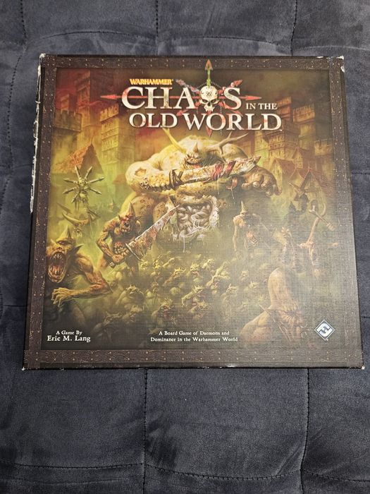 Chaos w Starym Świecie- karty w koszulkach