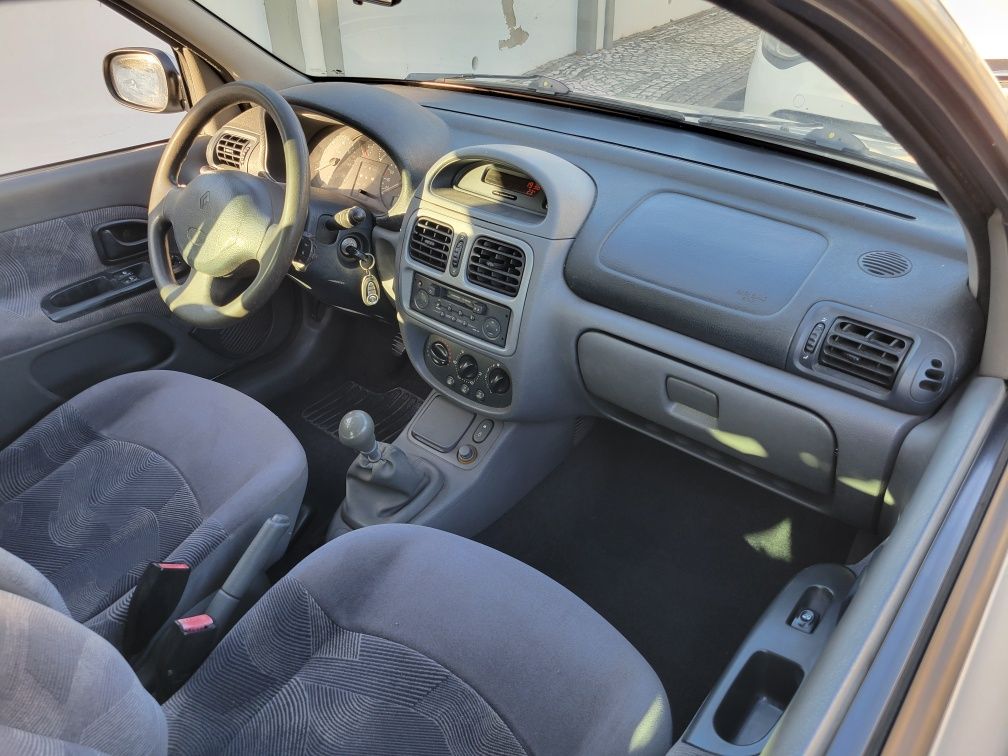 Renault Clio 2 1.9dTi RXE 80cv