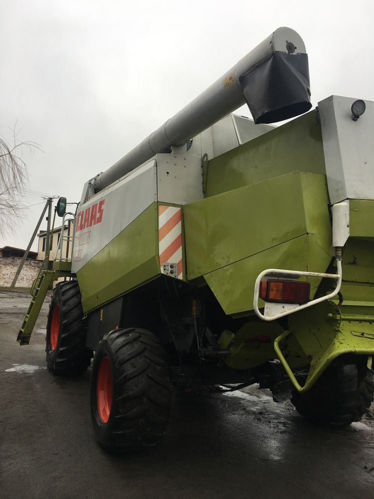 Комбайн Claas Lexion 460