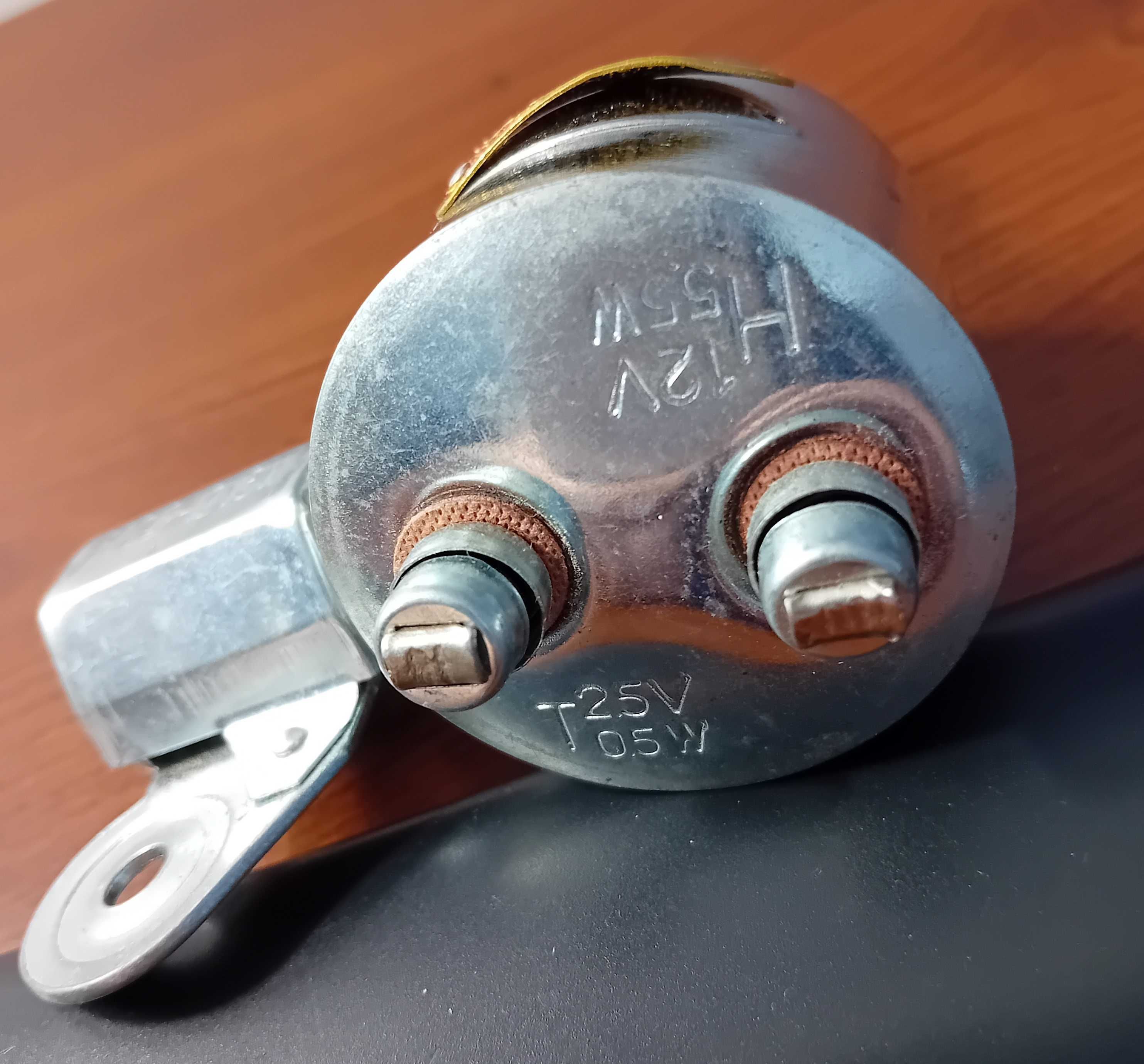 Nowa prądnica rowerowa,dynamo rowerowe 12V 6W.