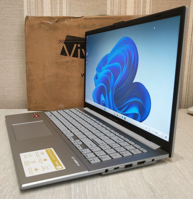 Asus Vivobook Go 15,6" FHD, Ryzen 5 7520U, 8GB DDR5, 512 Gb SSD