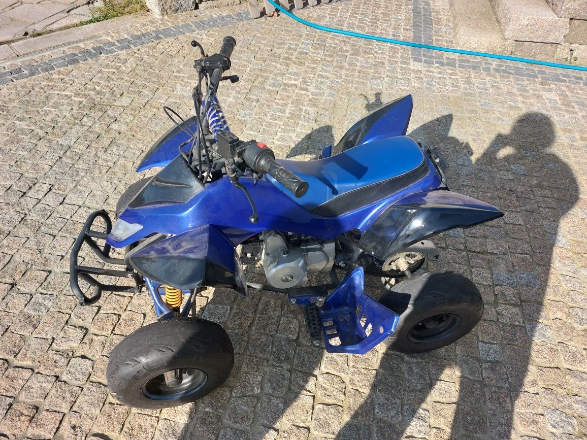 Vendo moto 4 mini